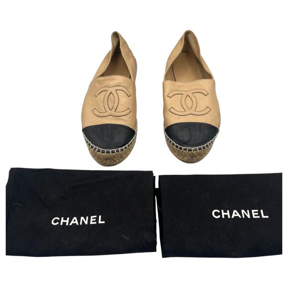 Chanel CC Leather Espadrille Slip On Flats Casual Shoes Beige Black Size 36 / 6 - Picture 1 of 10